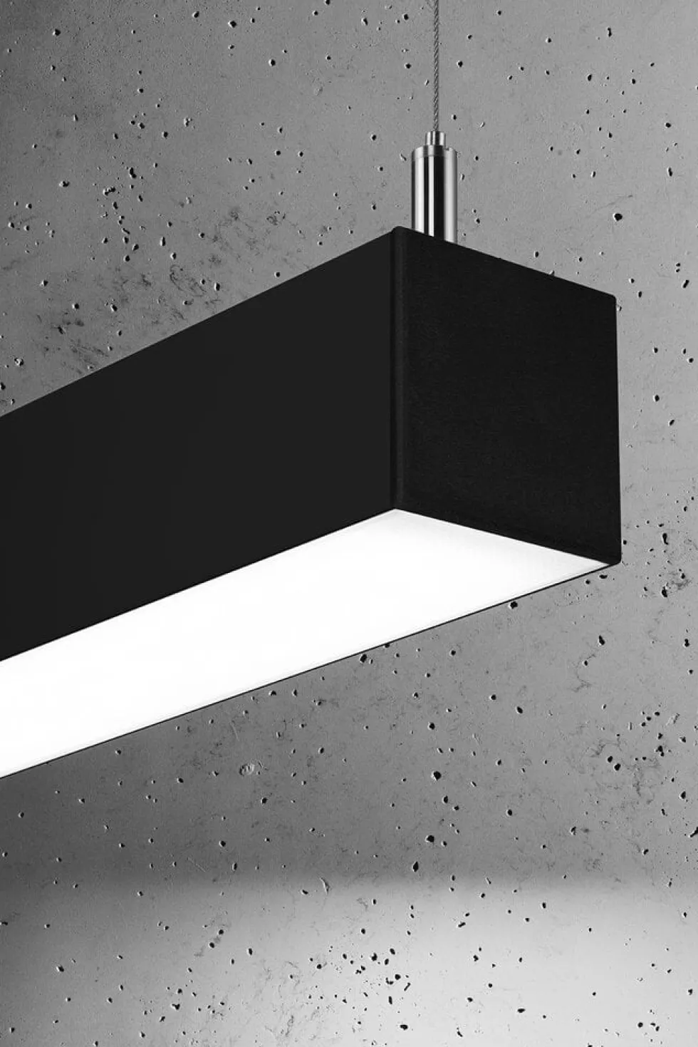 Hängeleuchte PINNE 67 Schwarz - 17W - 3179Lm - 4000K Neutralweiß