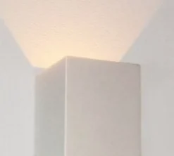LED-Wandleuchte Weiß – VEGAS150 – Nach oben und unten schwenkbar – IP65 – 2 x 2,3 W, 2700 K – 150 mm